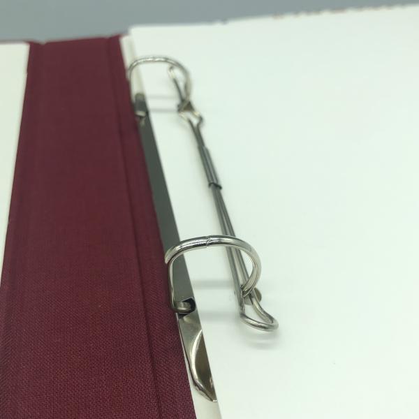 Buch Ringmechanik Seiten rot